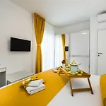 Amaris Luxury Split