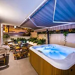 Amaris Luxury Apartamento *