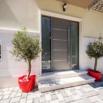 Amaris Luxury Split