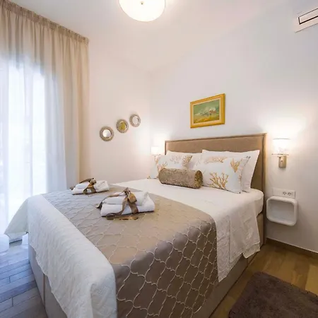 Amaris Luxury Lägenhet *