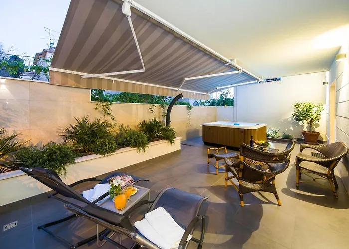 Amaris Luxury 公寓 *