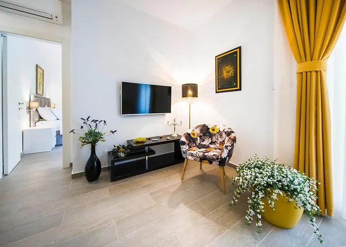 Amaris Luxury 公寓